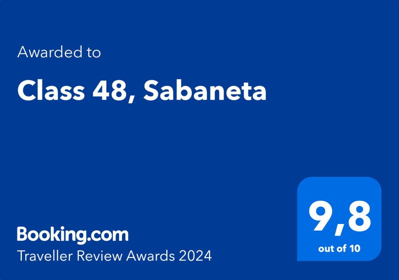 Class 48, Sabaneta Ngoại thất bức ảnh